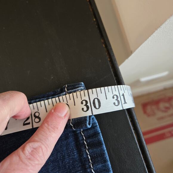 Miss Me Boot Cut Cross Embellished Women's Jeans. Size 32 - Picture 13 of 16